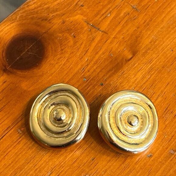 Vintage Givenchy Signed Gold Plated Swirl Circle Clip On Earrings - Picture 2 of 4